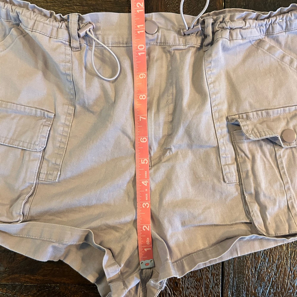 Y2K Vintage Light Lavender Low Rise Drawstring Cargo Women’s Shorts - Picture 6 of 9